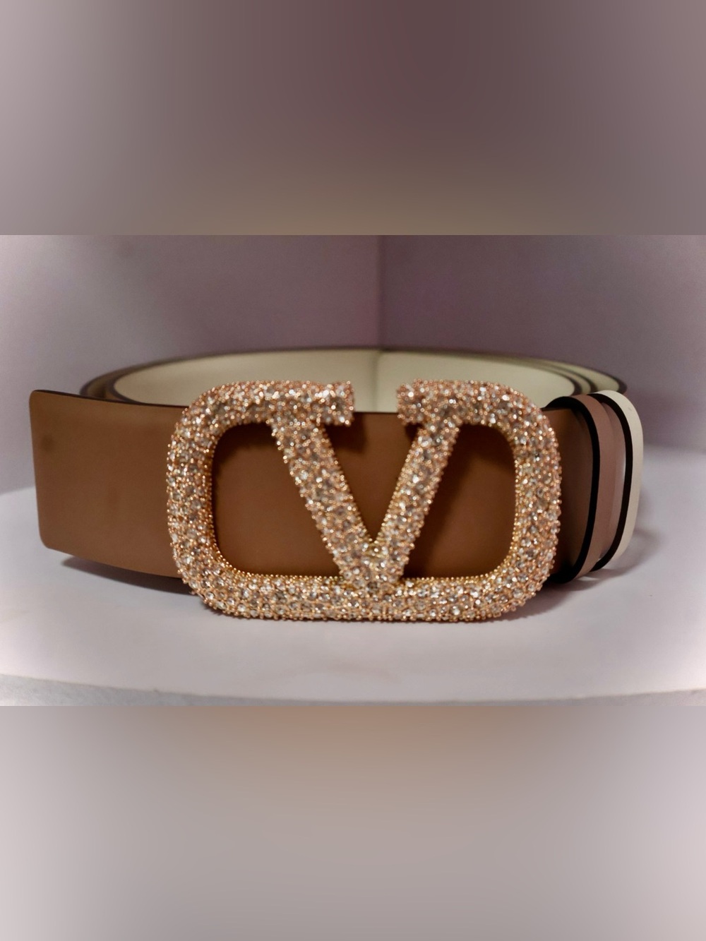Crystal V-Logo Rose Gold Buckle Patent Leather Belt